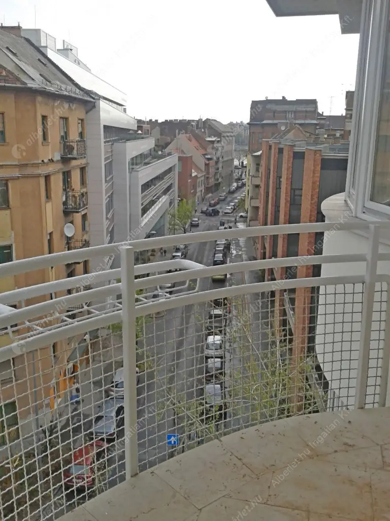 Kiadó albérlet 700000 Ft/hó áron: Budapest, II. kerület  Medve utca. Mérete: 141 nm, 4 szobás | Alberlet.hu - 6597960