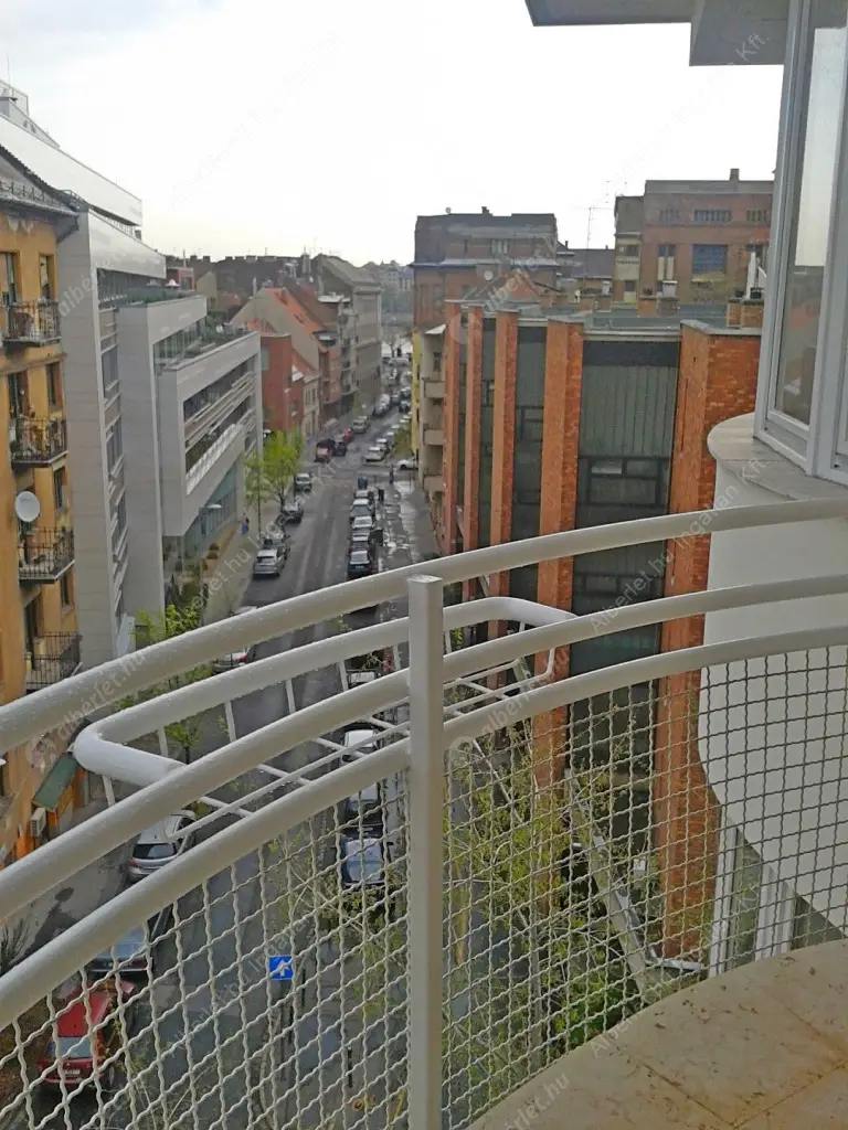 Kiadó albérlet 700000 Ft/hó áron: Budapest, II. kerület  Medve utca. Mérete: 141 nm, 4 szobás | Alberlet.hu - 6597961