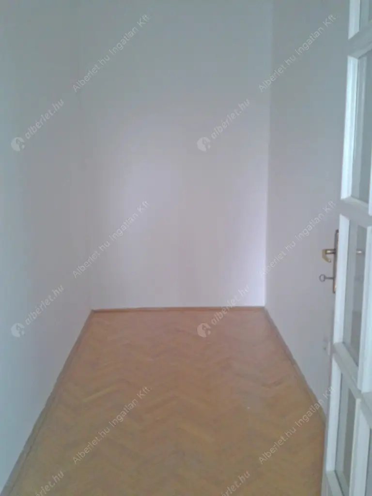 Kiadó albérlet 700000 Ft/hó áron: Budapest, II. kerület  Medve utca. Mérete: 141 nm, 4 szobás | Alberlet.hu - 6597971