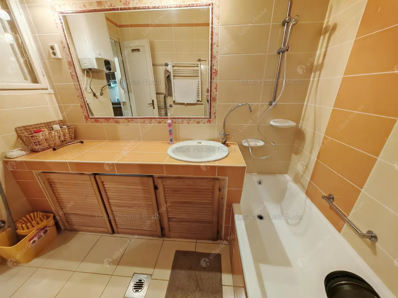 Kiadó albérlet 270000 Ft/hó áron: Budapest, II. kerület  Nagyajtai utca. Mérete: 63 nm, 2 szobás | Alberlet.hu - 6589048