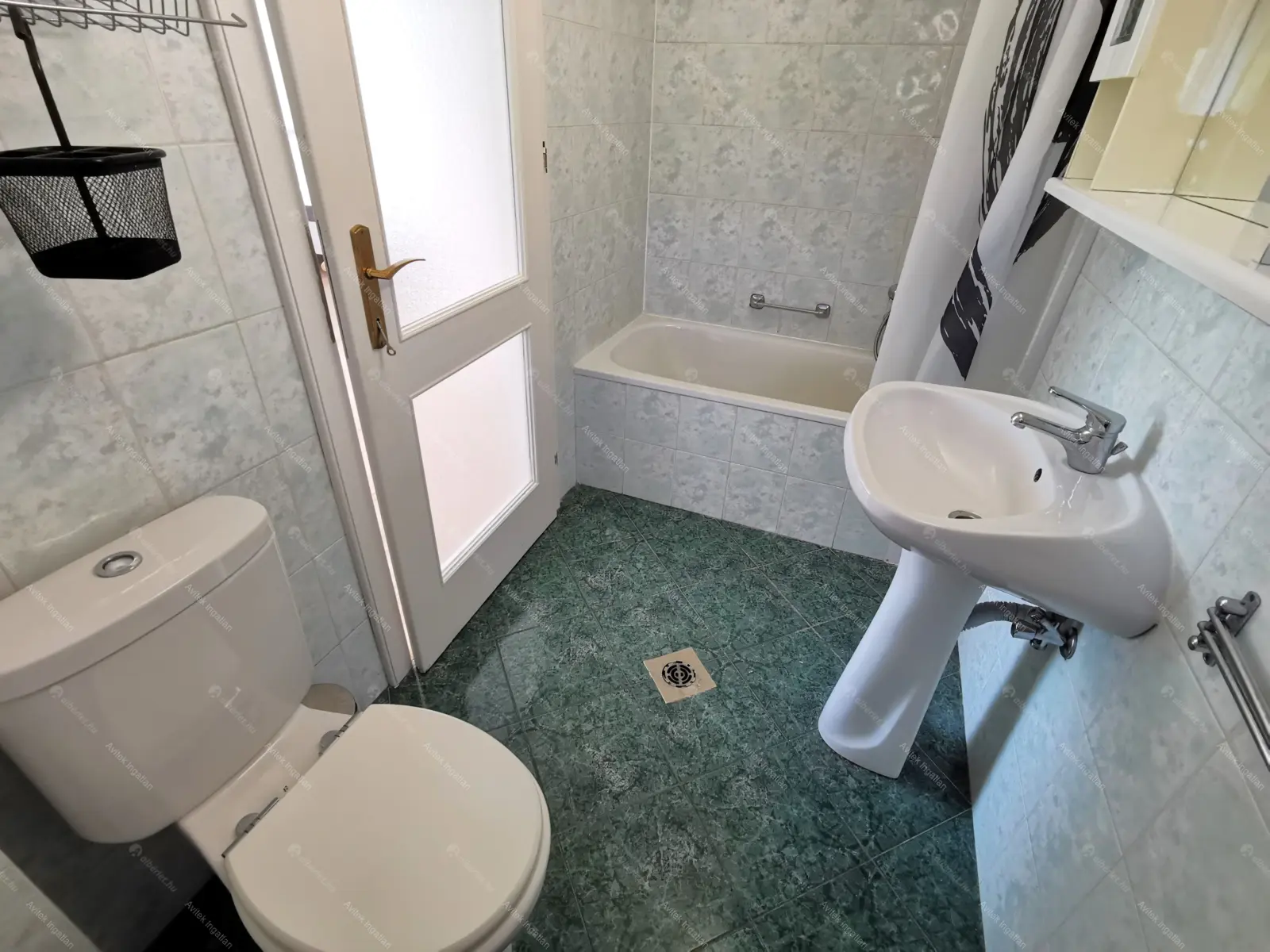 Kiadó albérlet 590000 Ft/hó áron: Budapest, II. kerület  Nagybányai út. Mérete: 110 nm, 4 szobás | Alberlet.hu - 6649249