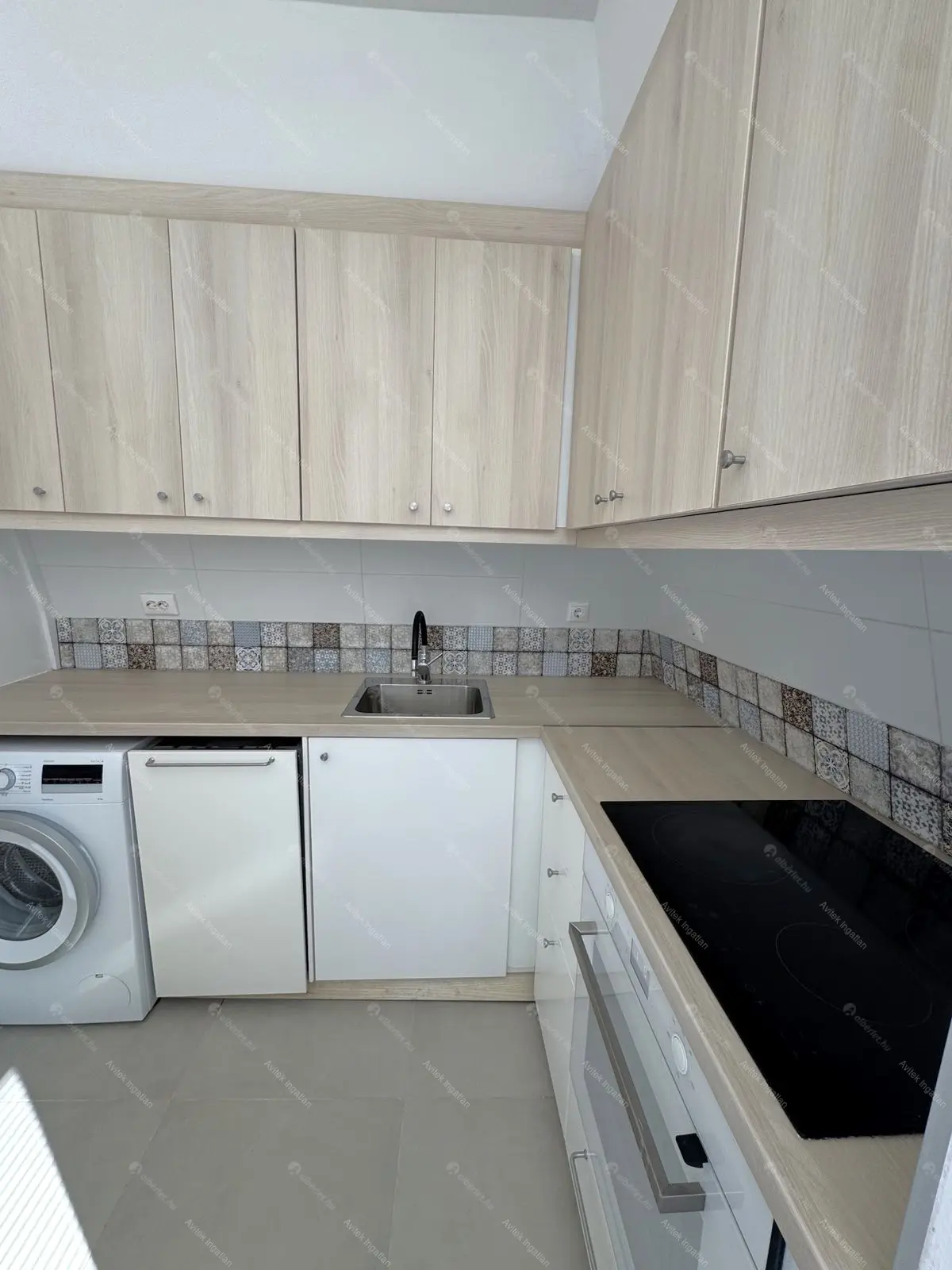 Kiadó albérlet 590000 Ft/hó áron: Budapest, II. kerület  Nagybányai út. Mérete: 110 nm, 4 szobás | Alberlet.hu - 6686455