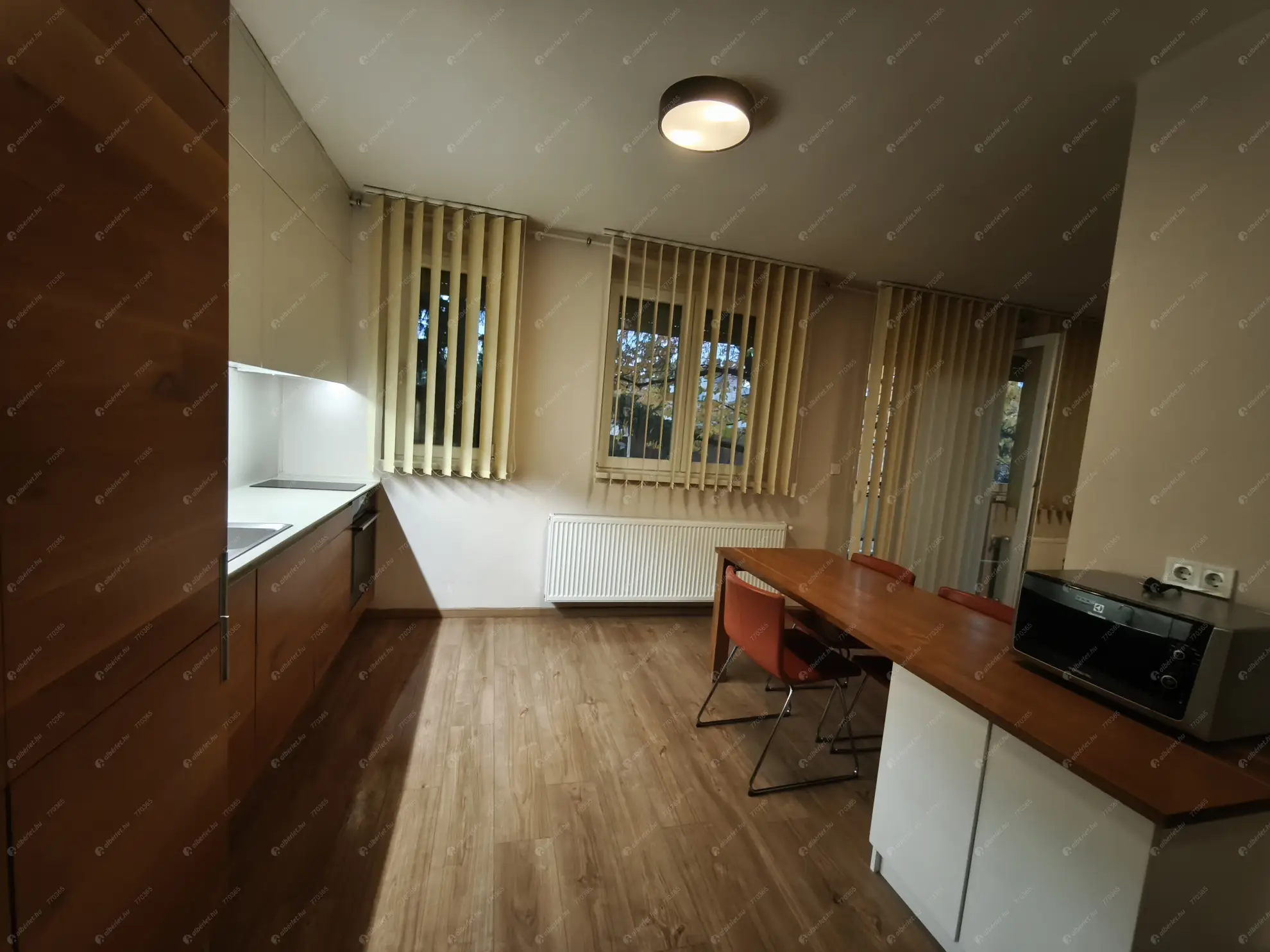 Kiadó albérlet 260000 Ft/hó áron: Budapest, II. kerület  Orló utca. Mérete: 53 nm, 2 szobás | Alberlet.hu - 6571114