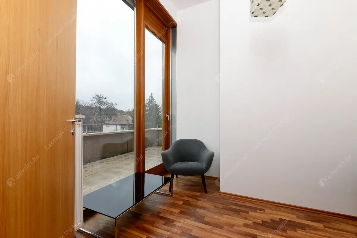 Kiadó albérlet 1738000 Ft/hó áron: Budapest, II. kerület  Pasaréti tér. Mérete: 160 nm, 4 szobás | Alberlet.hu - 5169239