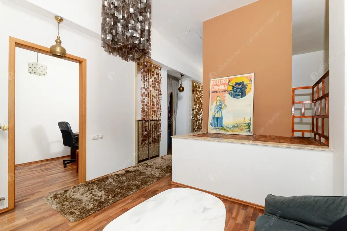 Kiadó albérlet 1738000 Ft/hó áron: Budapest, II. kerület  Pasaréti tér. Mérete: 160 nm, 4 szobás | Alberlet.hu - 5169244