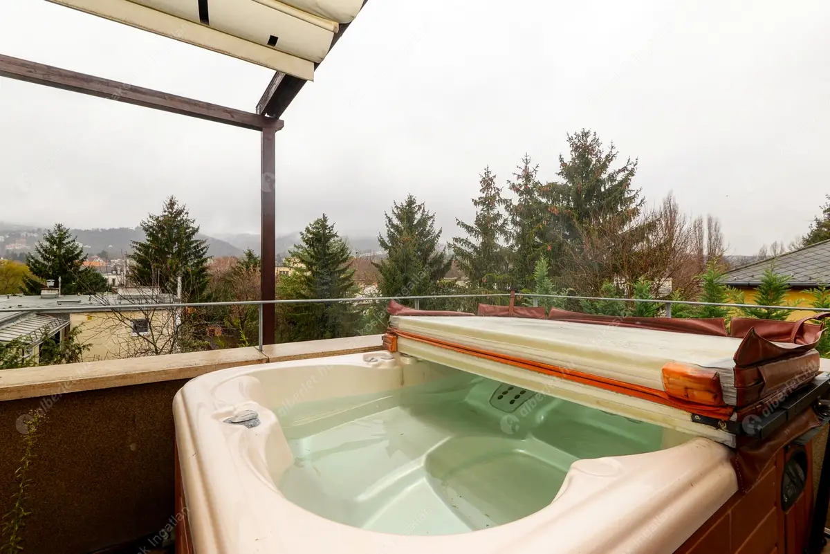 Kiadó albérlet 1738000 Ft/hó áron: Budapest, II. kerület  Pasaréti tér. Mérete: 160 nm, 4 szobás | Alberlet.hu - 5348175