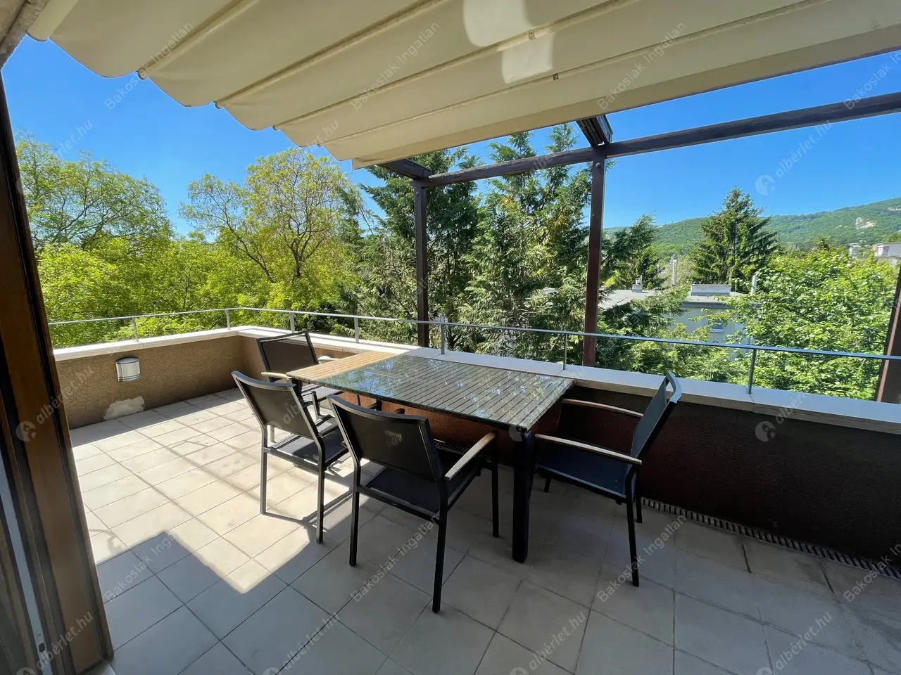 Kiadó albérlet 1738000 Ft/hó áron: Budapest, II. kerület  Pasaréti tér. Mérete: 160 nm, 4 szobás | Alberlet.hu - 5348179