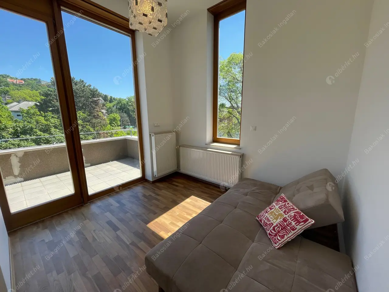 Kiadó albérlet 1738000 Ft/hó áron: Budapest, II. kerület  Pasaréti tér. Mérete: 160 nm, 4 szobás | Alberlet.hu - 5348180