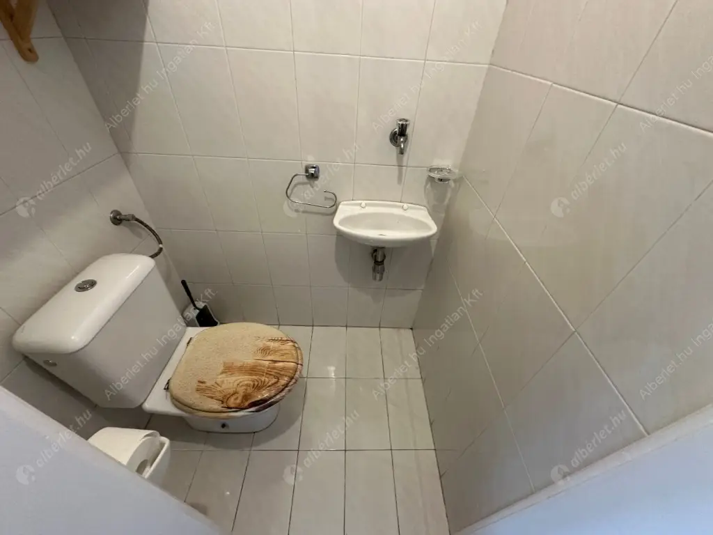 Kiadó albérlet 445000 Ft/hó áron: Budapest, II. kerület  Pasaréti út. Mérete: 100 nm, 3 szobás | Alberlet.hu - 6563376