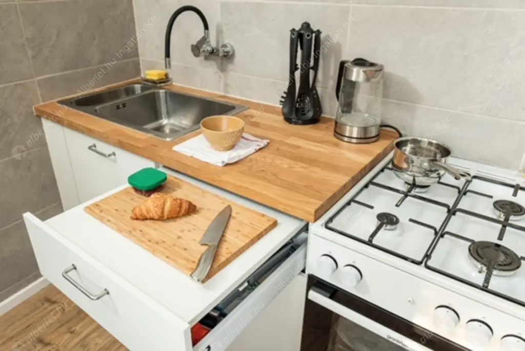 Kiadó albérlet 219000 Ft/hó áron: Budapest, II. kerület  Pasaréti út. Mérete: 33 nm, 1 szobás | Alberlet.hu - 6576408