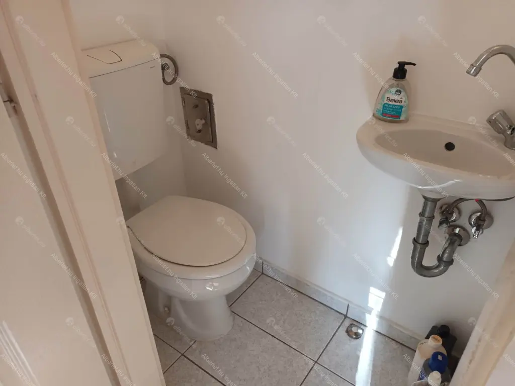 Kiadó albérlet 170000 Ft/hó áron: Budapest, II. kerület  Pasaréti út. Mérete: 35 nm, 1 szobás | Alberlet.hu - 6701462