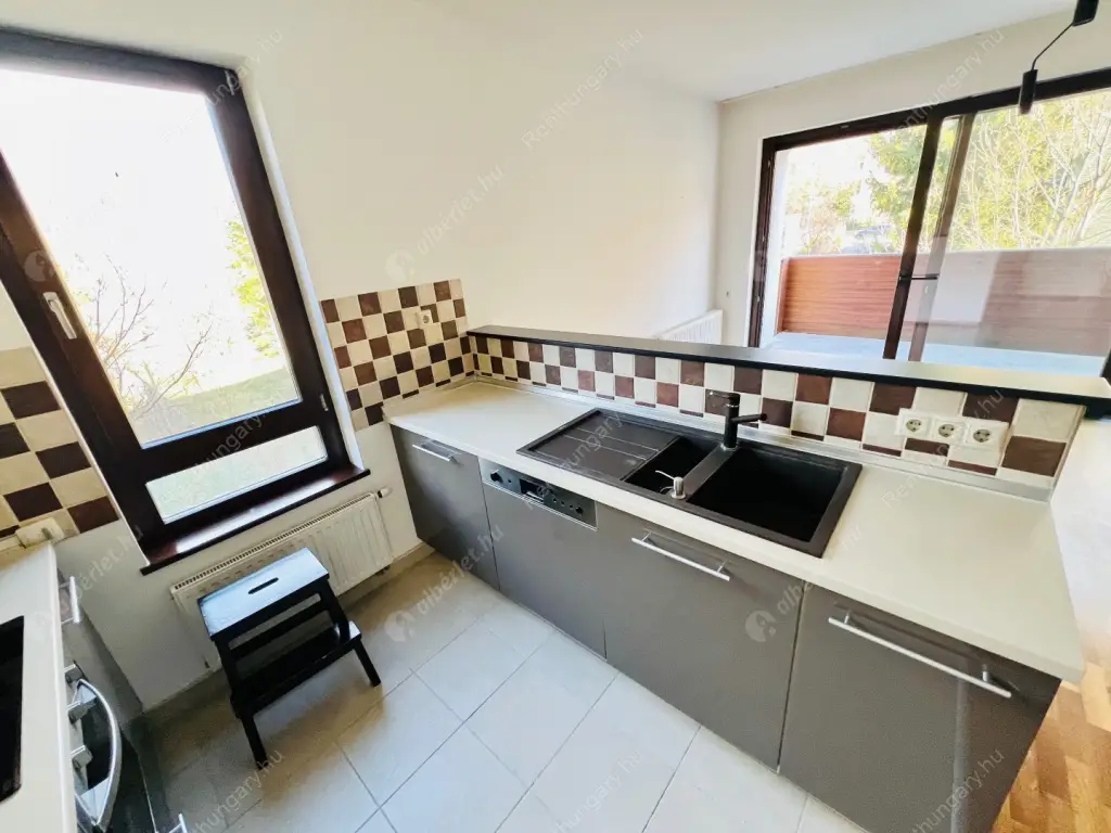 Kiadó albérlet 340000 Ft/hó áron: Budapest, II. kerület  Pasaréti út. Mérete: 57 nm, 2 szobás | Alberlet.hu - 6635786