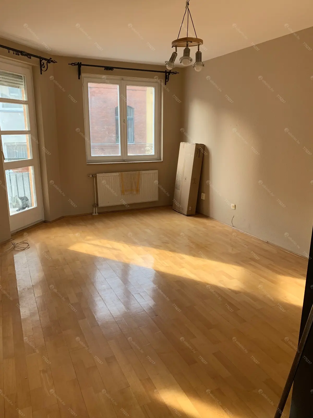 Kiadó albérlet 210000 Ft/hó áron: Budapest, II. kerület  Petrezselyem utca. Mérete: 42 nm, 1 szobás | Alberlet.hu - 6663974