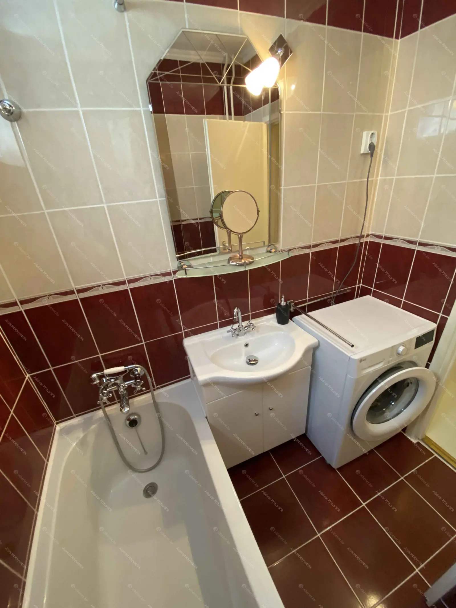 Kiadó albérlet 220000 Ft/hó áron: Budapest, II. kerület  Petrezselyem utca. Mérete: 56 nm, 2 szobás | Alberlet.hu - 6674935