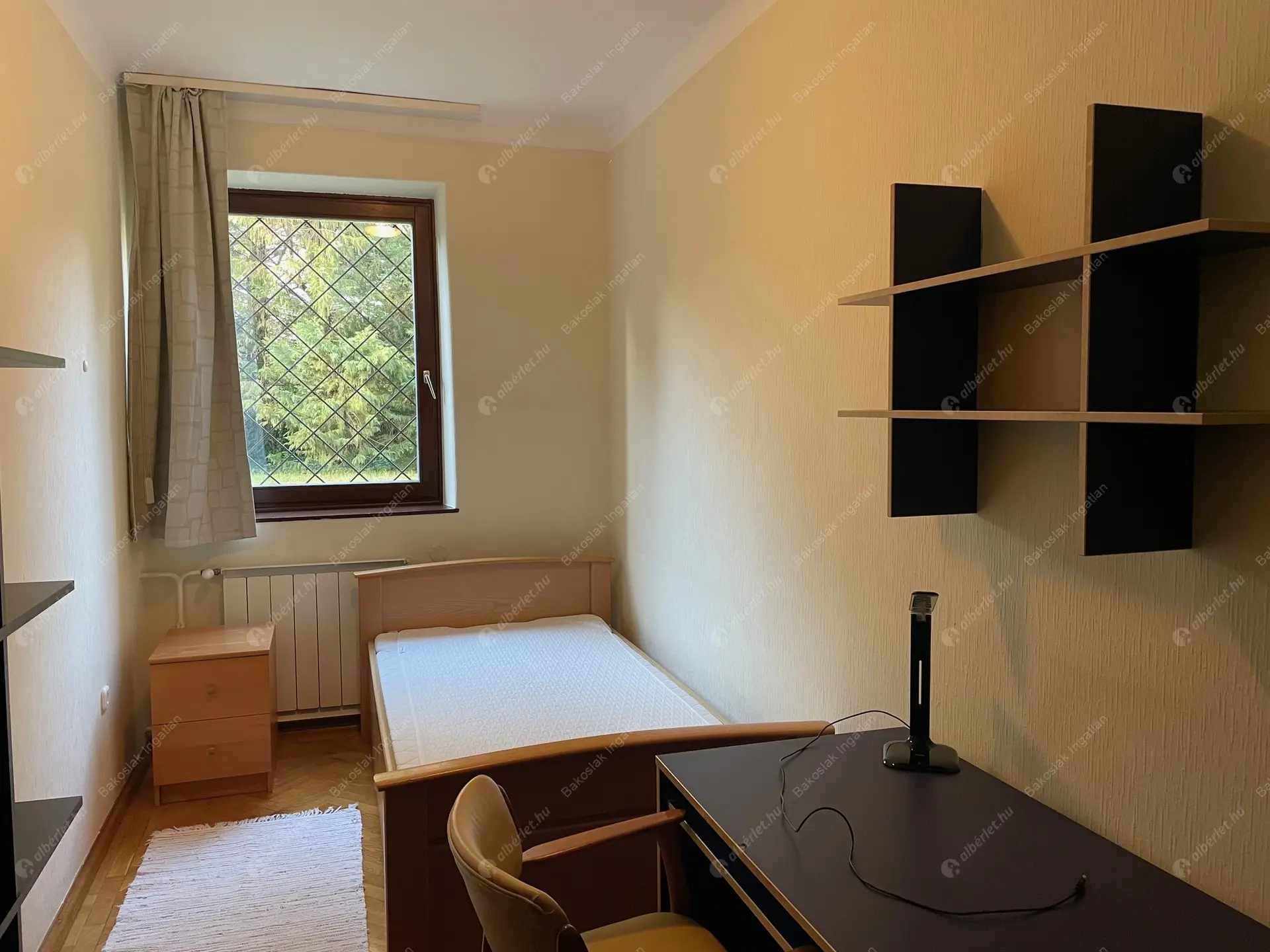 Kiadó albérlet 660000 Ft/hó áron: Budapest, II. kerület  Pusztaszeri út. Mérete: 105 nm, 3 szobás | Alberlet.hu - 6543657