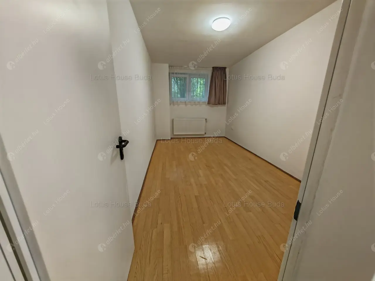 Kiadó albérlet 490000 Ft/hó áron: Budapest, II. kerület  Pusztaszeri út. Mérete: 138 nm, 4 szobás | Alberlet.hu - 6571057