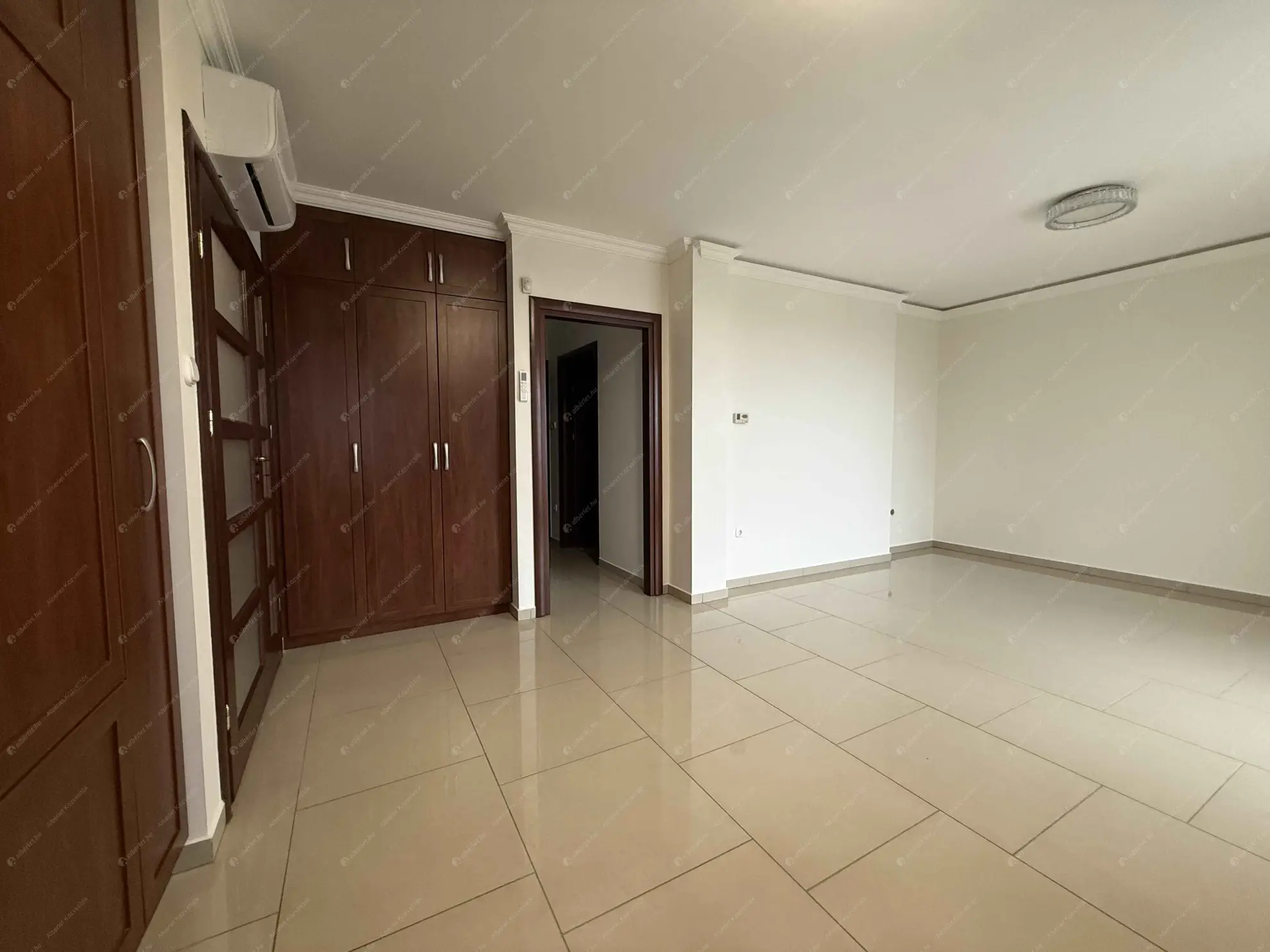 Kiadó albérlet 460000 Ft/hó áron: Budapest, II. kerület  Pusztaszeri út. Mérete: 70 nm, 2 szobás | Alberlet.hu - 6589409