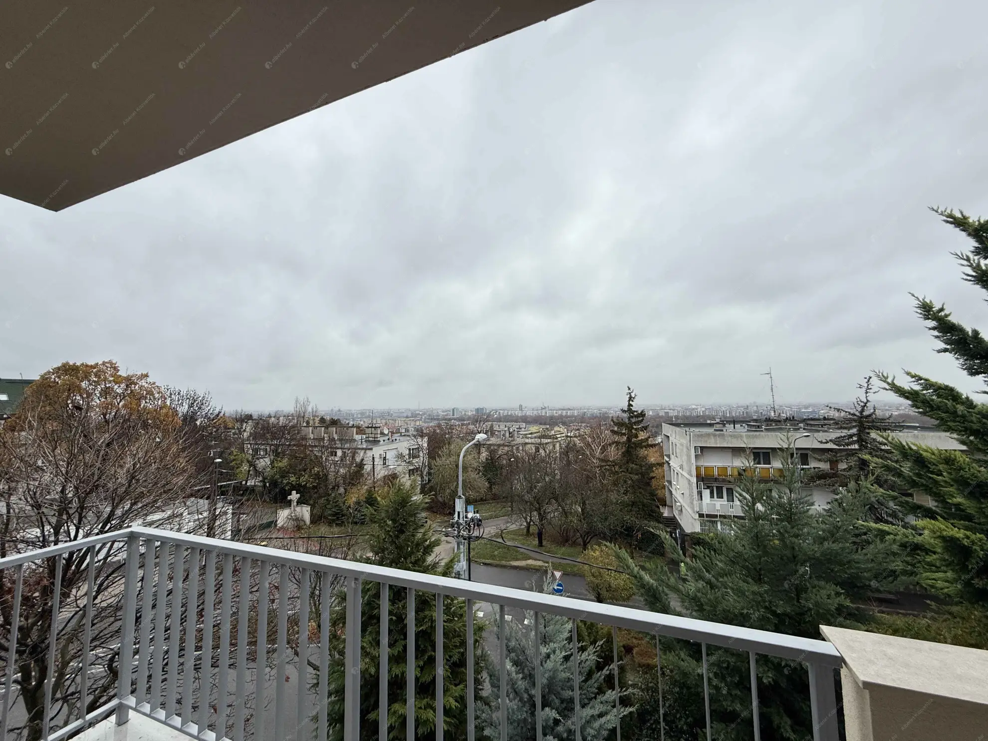 Kiadó albérlet 460000 Ft/hó áron: Budapest, II. kerület  Pusztaszeri út. Mérete: 70 nm, 2 szobás | Alberlet.hu - 6589418