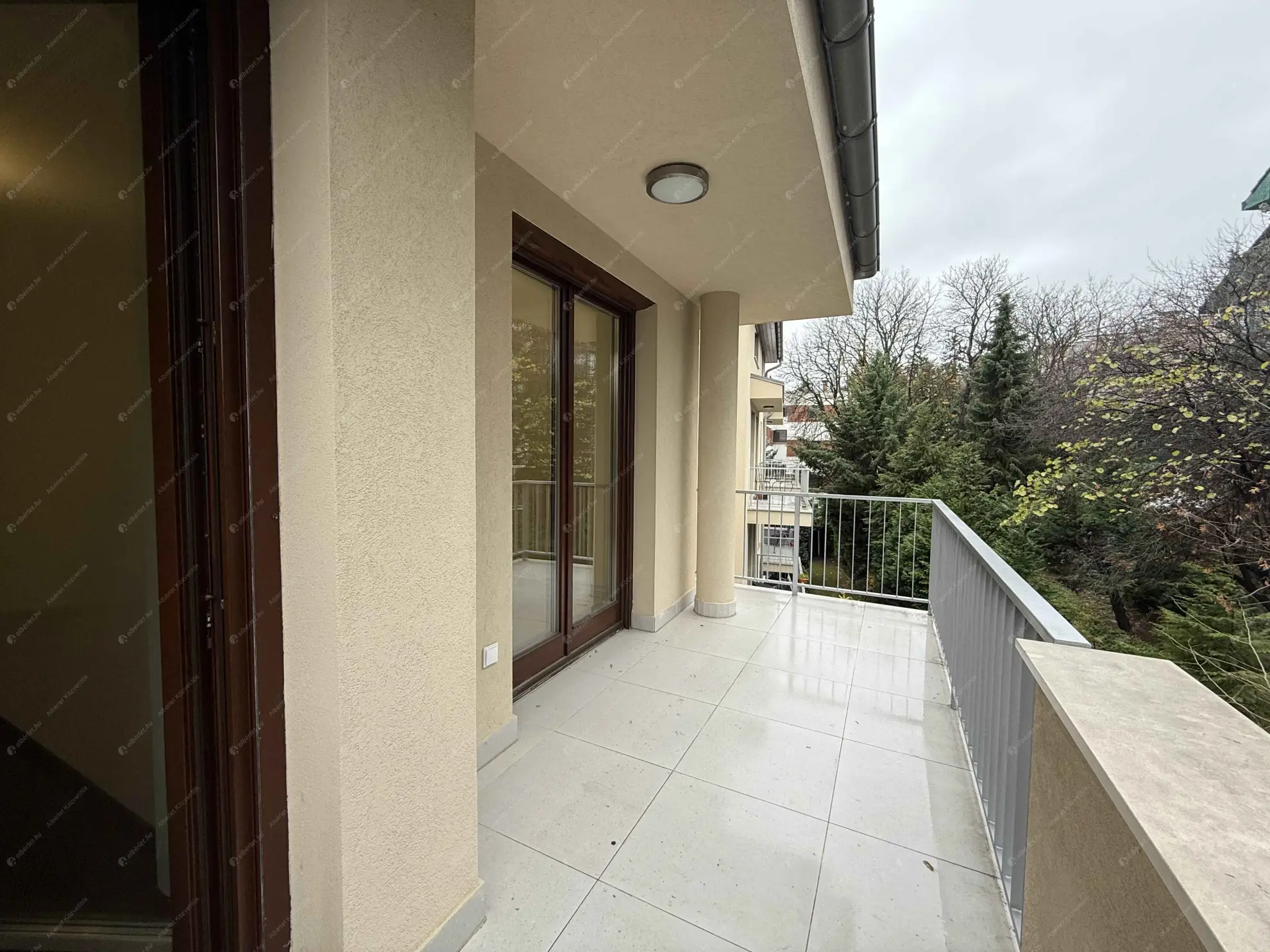 Kiadó albérlet 460000 Ft/hó áron: Budapest, II. kerület  Pusztaszeri út. Mérete: 70 nm, 2 szobás | Alberlet.hu - 6589424