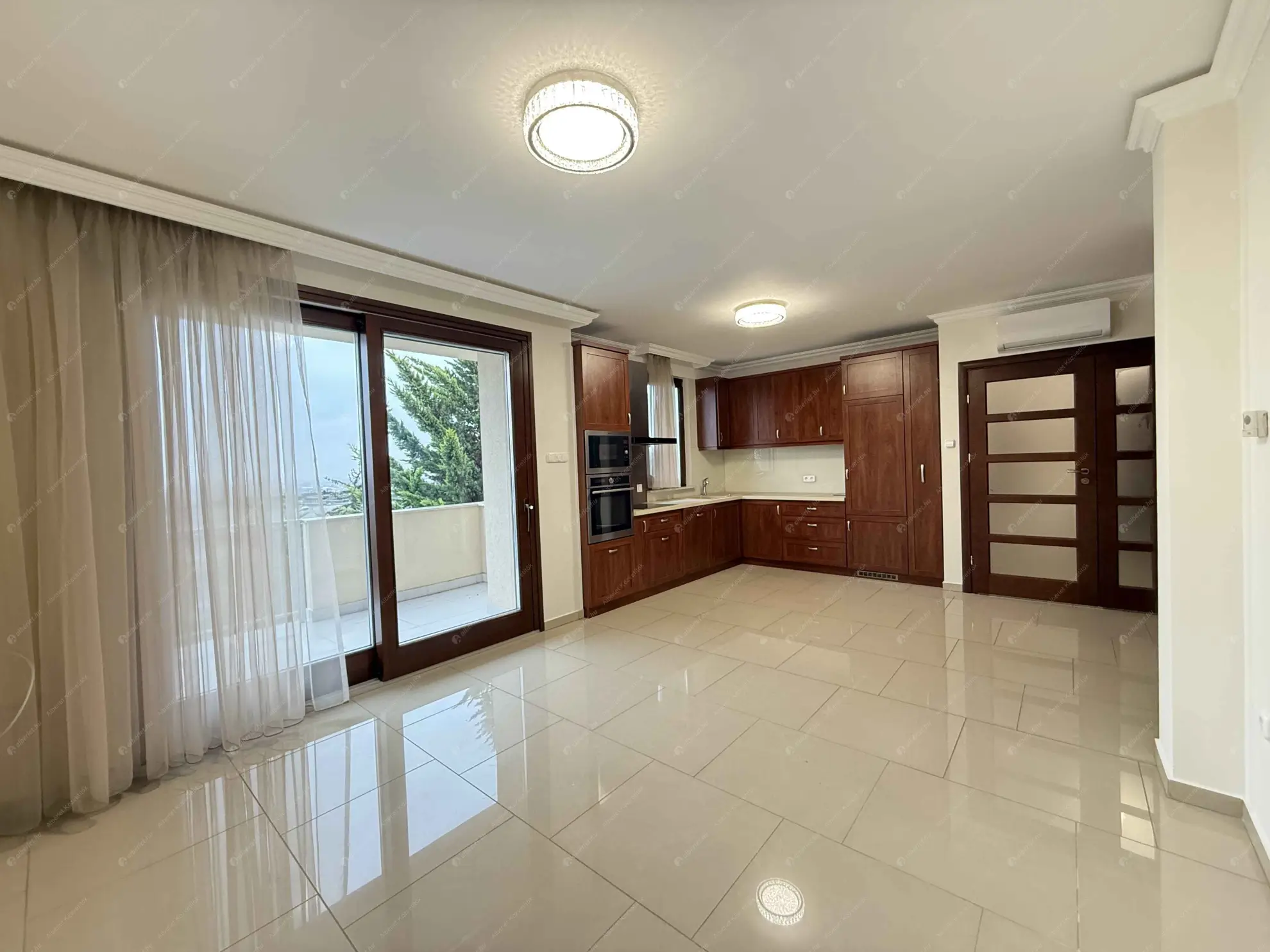 Kiadó albérlet 460000 Ft/hó áron: Budapest, II. kerület  Pusztaszeri út. Mérete: 70 nm, 2 szobás | Alberlet.hu - 6589430