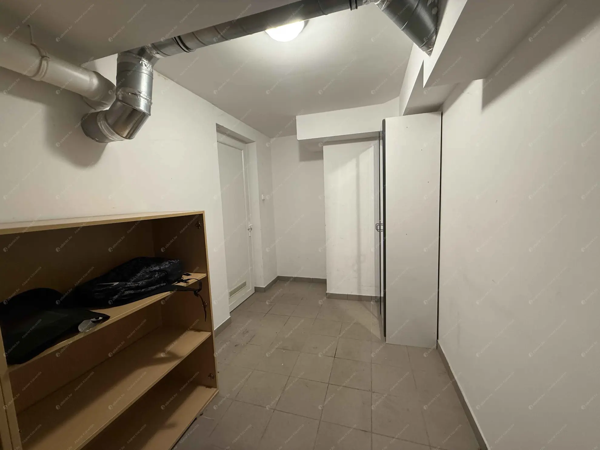 Kiadó albérlet 460000 Ft/hó áron: Budapest, II. kerület  Pusztaszeri út. Mérete: 70 nm, 2 szobás | Alberlet.hu - 6589433