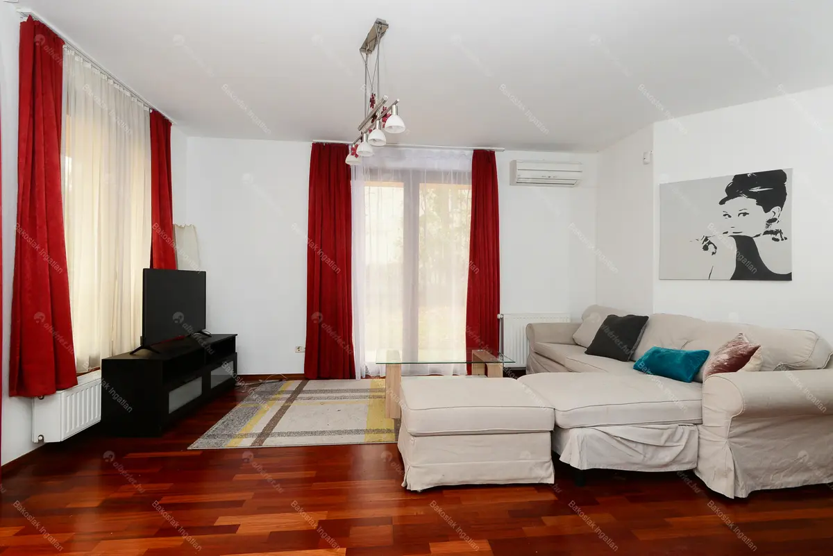 Kiadó albérlet 402000 Ft/hó áron: Budapest, II. kerület  Pusztaszeri út. Mérete: 87 nm, 3 szobás | Alberlet.hu - 5869006