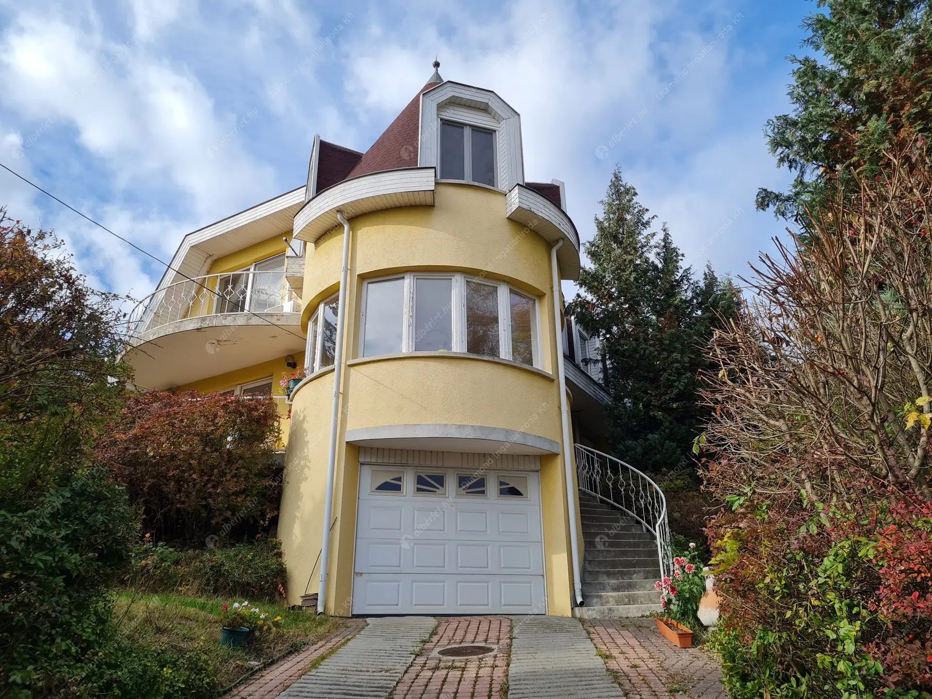 Kiadó albérlet 777000 Ft/hó áron: Budapest, II. kerület  Remetekertvaros  . Mérete: 330 nm, 4 szobás | Alberlet.hu - 5997800