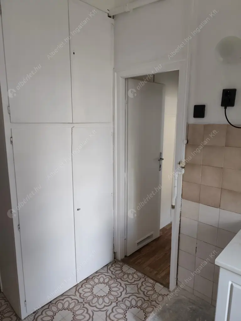 Kiadó albérlet 230000 Ft/hó áron: Budapest, II. kerület  Rókushegyi lépcső. Mérete: 52 nm, 2 szobás | Alberlet.hu - 6549618