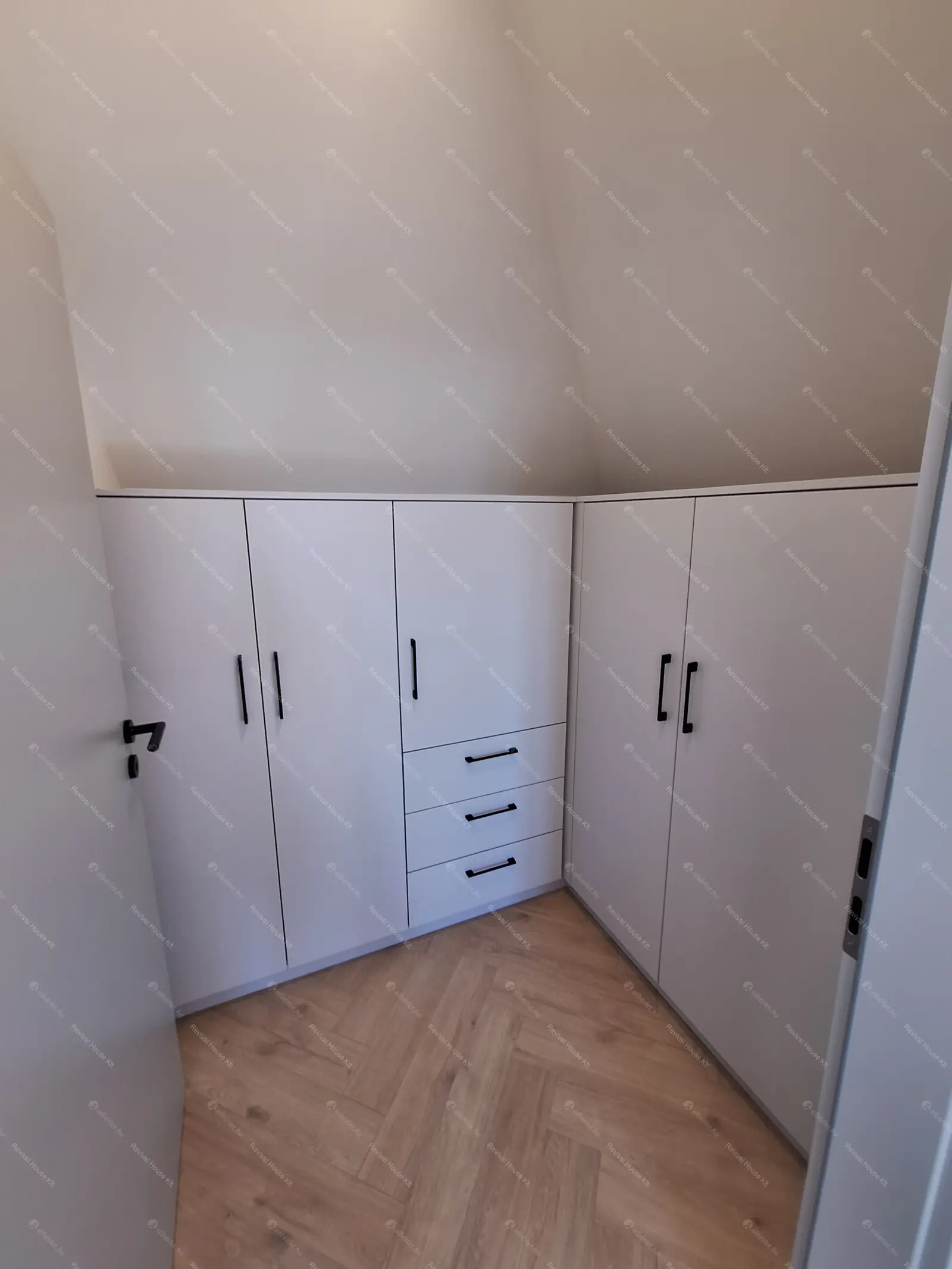 Kiadó albérlet 1318000 Ft/hó áron: Budapest, II. kerület  Rómer Flóris utca. Mérete: 140 nm, 4 szobás | Alberlet.hu - 6661902