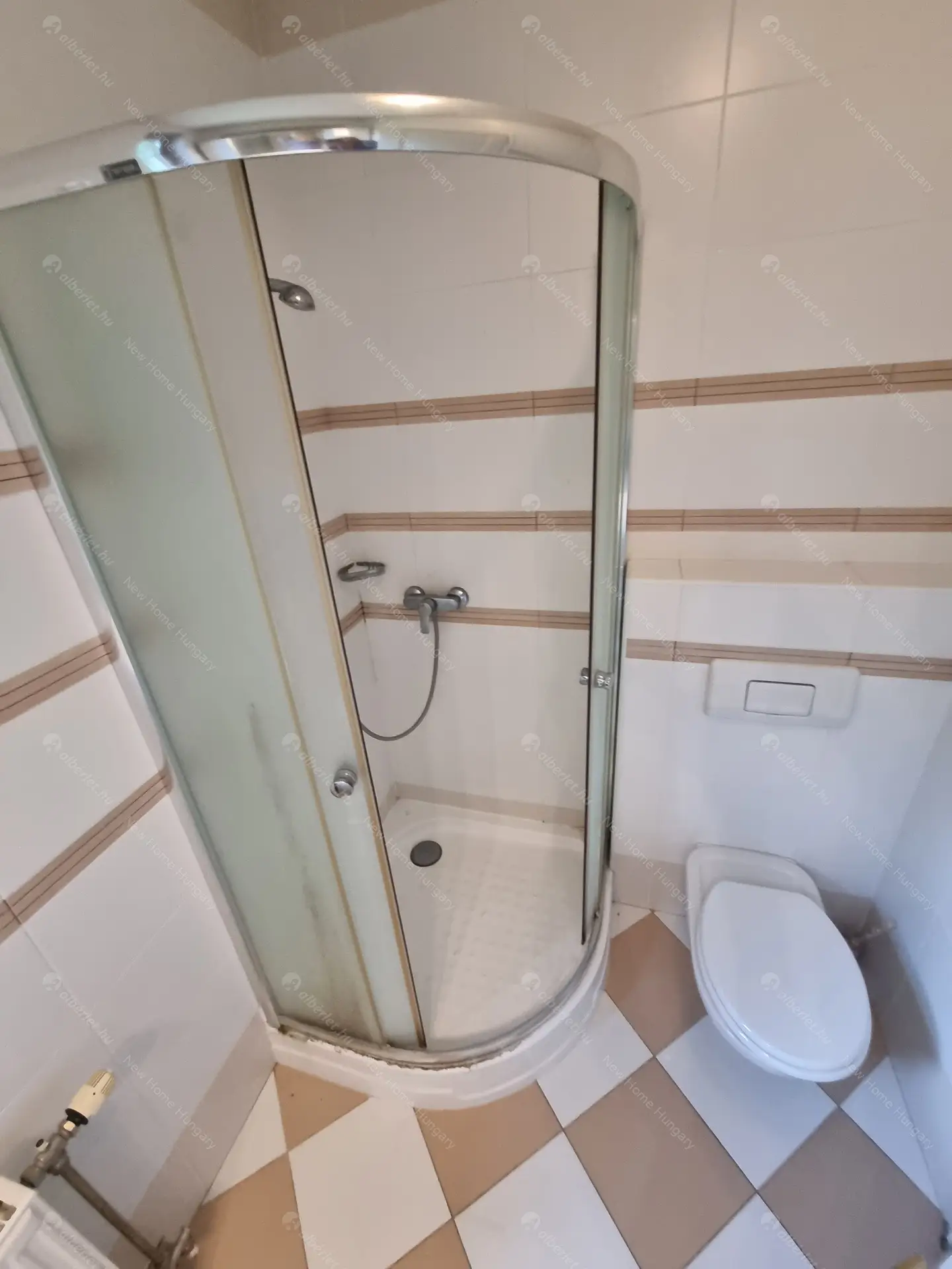 Kiadó albérlet 1135000 Ft/hó áron: Budapest, II. kerület  Selyemakác utca. Mérete: 220 nm, 4 szobás | Alberlet.hu - 6016650