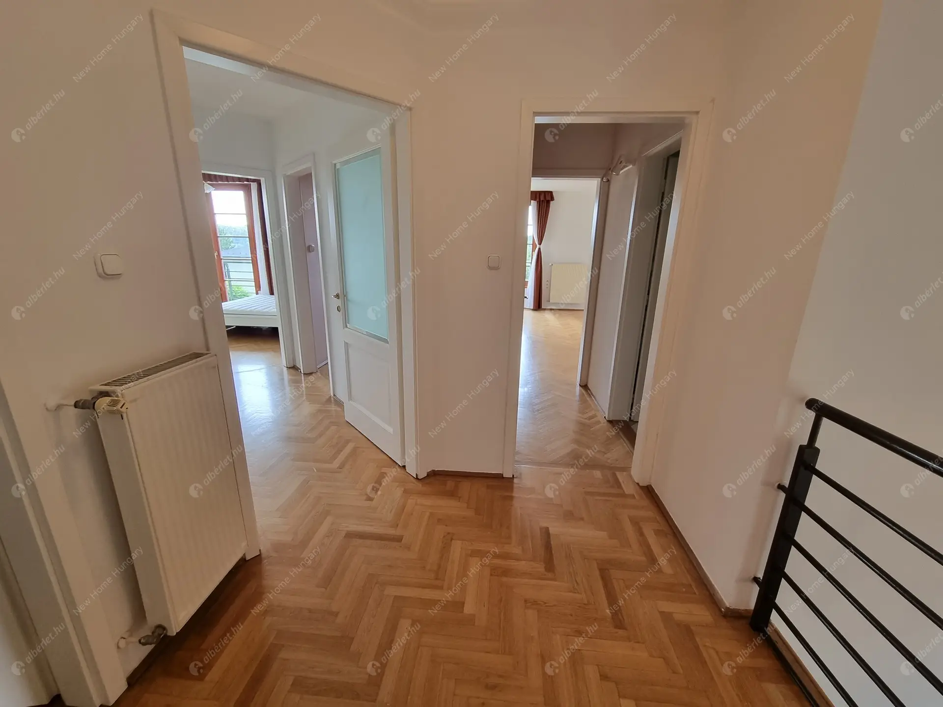 Kiadó albérlet 1135000 Ft/hó áron: Budapest, II. kerület  Selyemakác utca. Mérete: 220 nm, 4 szobás | Alberlet.hu - 6016652