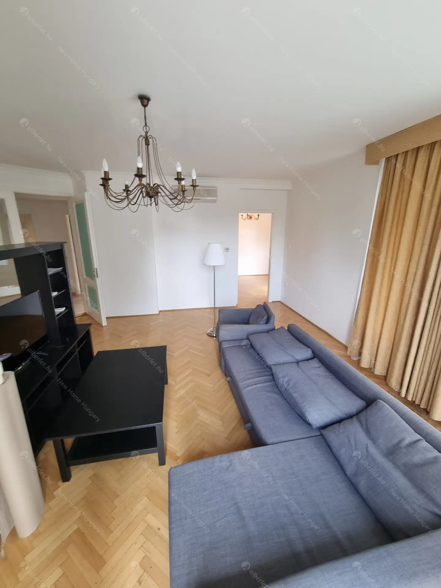 Kiadó albérlet 1135000 Ft/hó áron: Budapest, II. kerület  Selyemakác utca. Mérete: 220 nm, 4 szobás | Alberlet.hu - 6016655