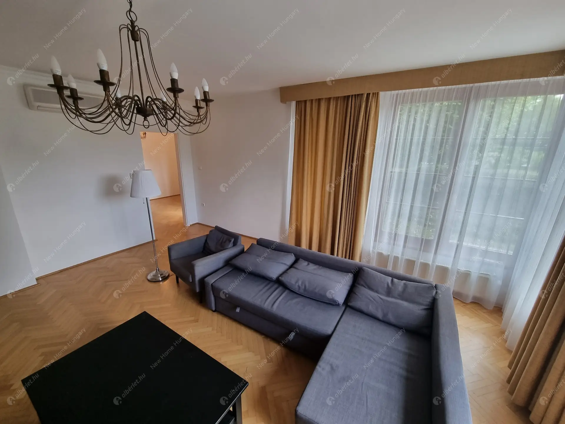 Kiadó albérlet 1135000 Ft/hó áron: Budapest, II. kerület  Selyemakác utca. Mérete: 220 nm, 4 szobás | Alberlet.hu - 6016656