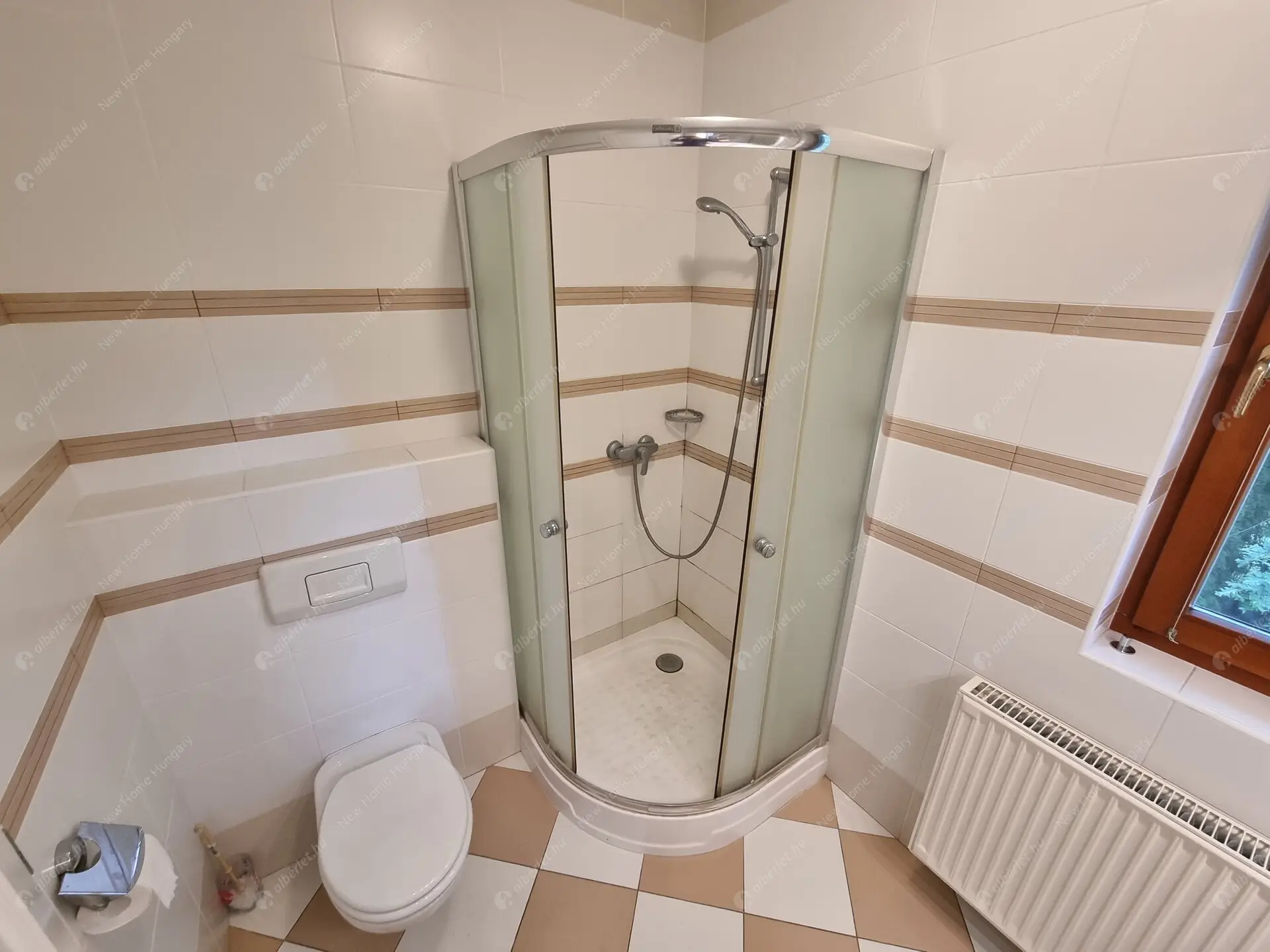 Kiadó albérlet 1135000 Ft/hó áron: Budapest, II. kerület  Selyemakác utca. Mérete: 220 nm, 4 szobás | Alberlet.hu - 6016667