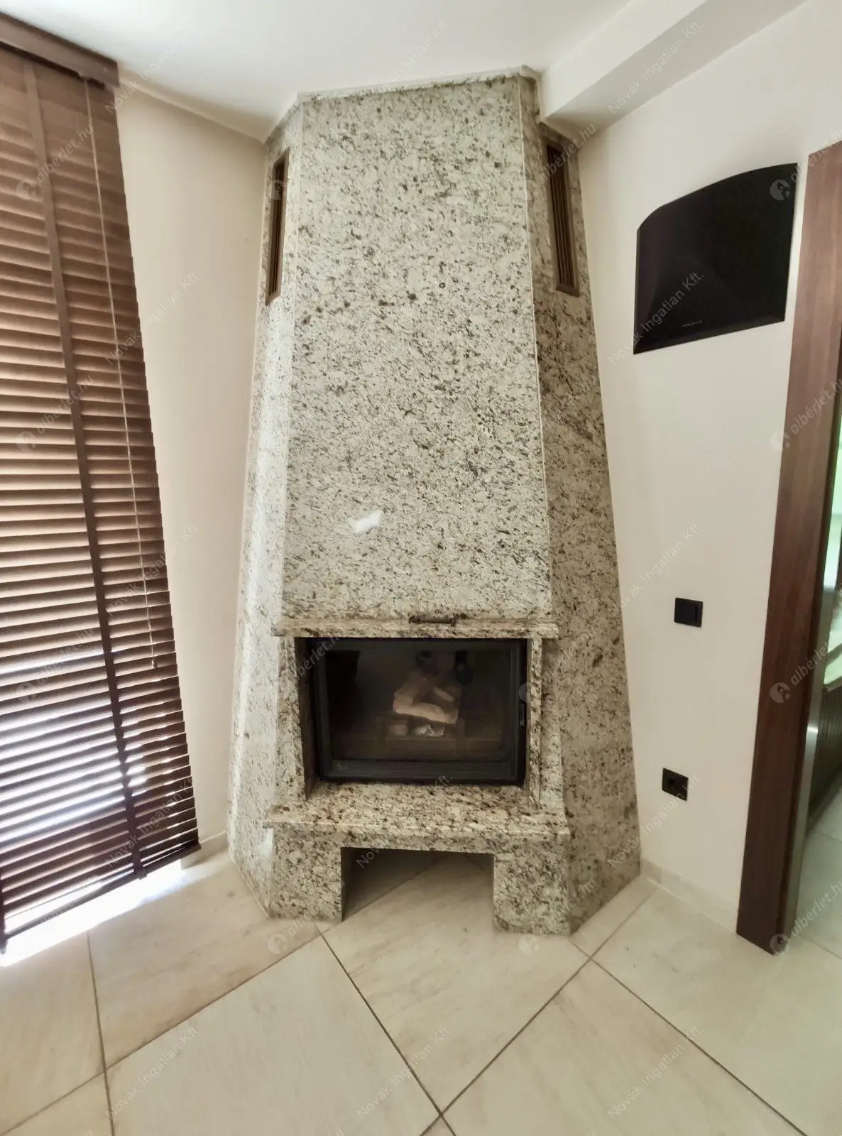 Kiadó albérlet 1917000 Ft/hó áron: Budapest, II. kerület  Sólyomvölgy utca. Mérete: 230 nm, 6 szobás | Alberlet.hu - 6587741