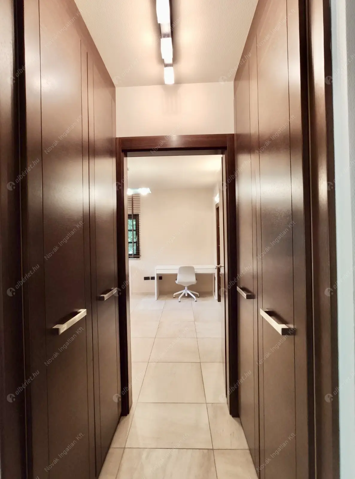 Kiadó albérlet 1917000 Ft/hó áron: Budapest, II. kerület  Sólyomvölgy utca. Mérete: 230 nm, 6 szobás | Alberlet.hu - 6587752