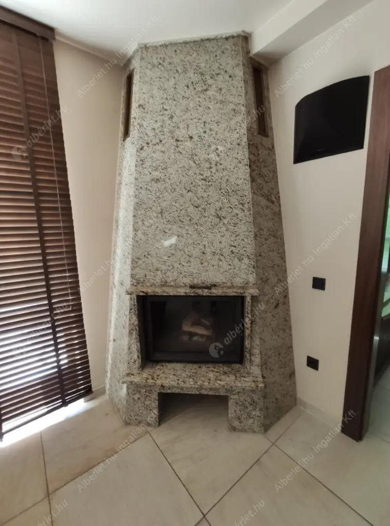 Kiadó albérlet 2000000 Ft/hó áron: Budapest, II. kerület  Sólyomvölgy utca. Mérete: 230 nm, 6 szobás | Alberlet.hu - 6600158