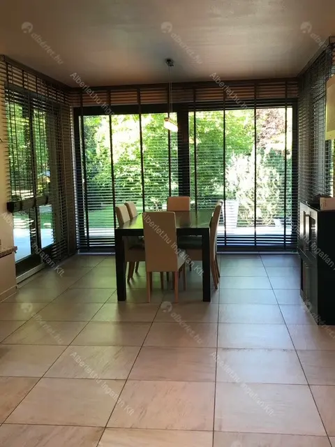 Kiadó albérlet 2000000 Ft/hó áron: Budapest, II. kerület  Sólyomvölgy utca. Mérete: 230 nm, 6 szobás | Alberlet.hu - 6683499