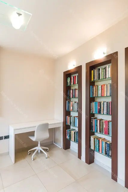 Kiadó albérlet 2000000 Ft/hó áron: Budapest, II. kerület  Sólyomvölgy utca. Mérete: 230 nm, 6 szobás | Alberlet.hu - 6683506