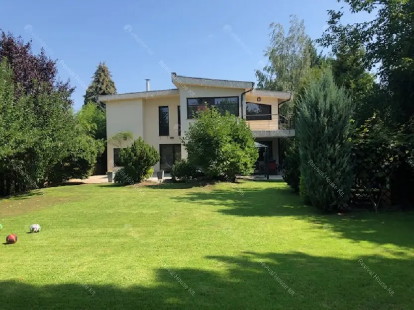 Kiadó albérlet 2000000 Ft/hó áron: Budapest, II. kerület  Sólyomvölgy utca. Mérete: 230 nm, 6 szobás | Alberlet.hu - 6677880