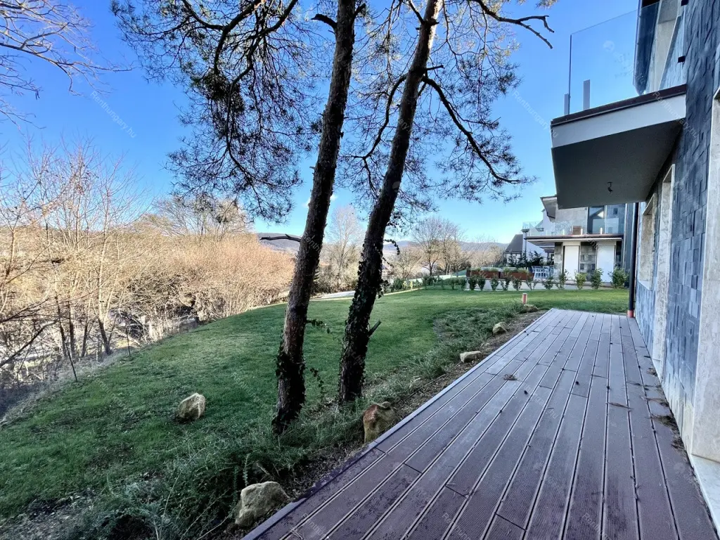 Kiadó albérlet 545000 Ft/hó áron: Budapest, II. kerület  Szabadság utca. Mérete: 110 nm, 3 szobás | Alberlet.hu - 6693613