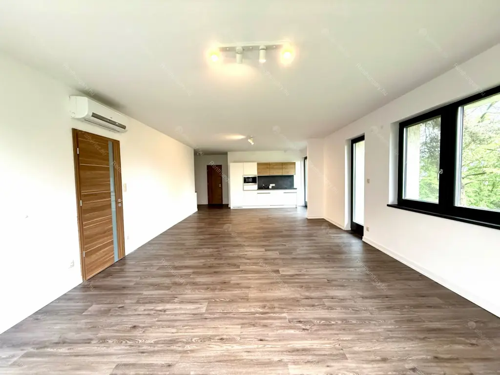 Kiadó albérlet 547000 Ft/hó áron: Budapest, II. kerület  Szabadság utca. Mérete: 110 nm, 3 szobás | Alberlet.hu - 6699389