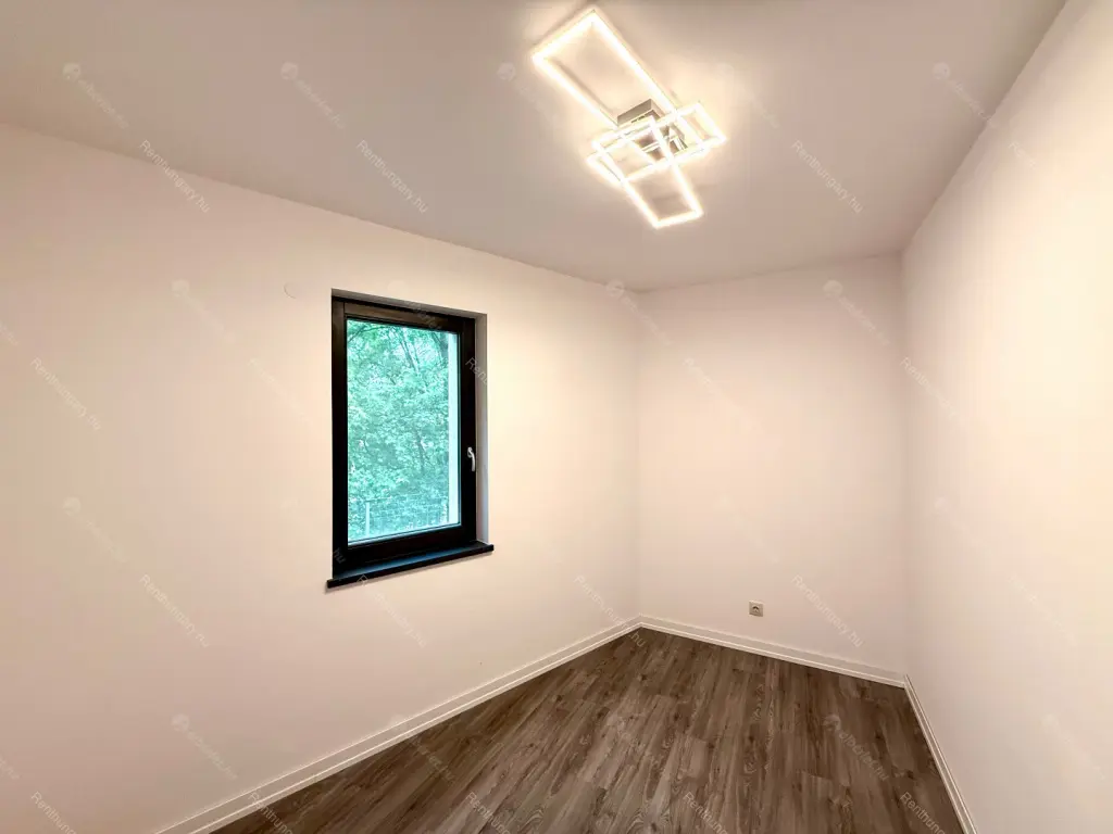 Kiadó albérlet 547000 Ft/hó áron: Budapest, II. kerület  Szabadság utca. Mérete: 110 nm, 3 szobás | Alberlet.hu - 6699392