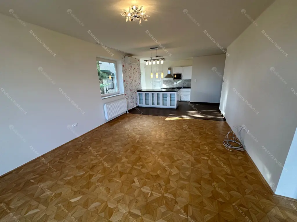 Kiadó albérlet 490000 Ft/hó áron: Budapest, II. kerület  Szalamandra köz. Mérete: 80 nm, 3 szobás | Alberlet.hu - 6655359