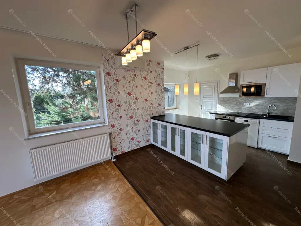 Kiadó albérlet 490000 Ft/hó áron: Budapest, II. kerület  Szalamandra köz. Mérete: 80 nm, 3 szobás | Alberlet.hu - 6656254