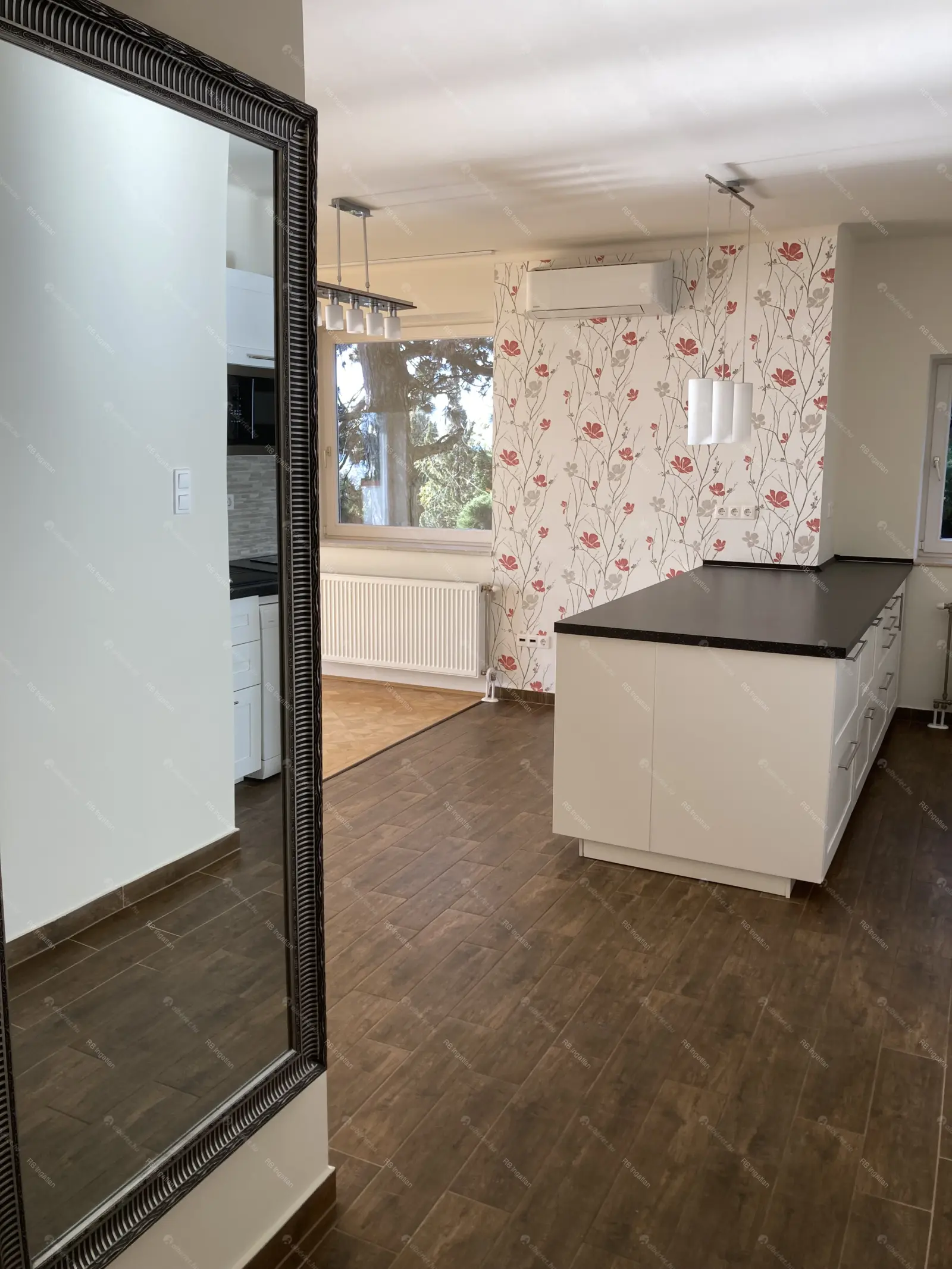 Kiadó albérlet 490000 Ft/hó áron: Budapest, II. kerület  Szalamandra köz. Mérete: 80 nm, 3 szobás | Alberlet.hu - 6667927