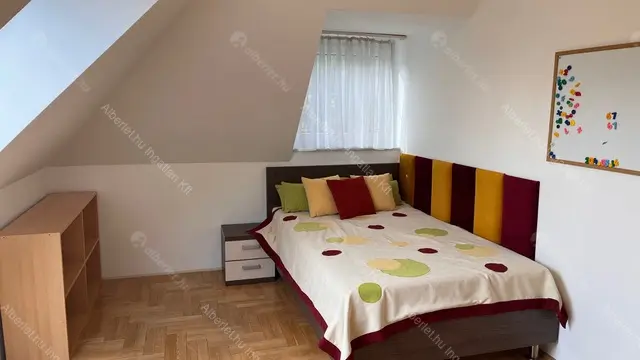 Kiadó albérlet 900000 Ft/hó áron: Budapest, II. kerület  Szalamandra út. Mérete: 120 nm, 3 szobás | Alberlet.hu - 6747139