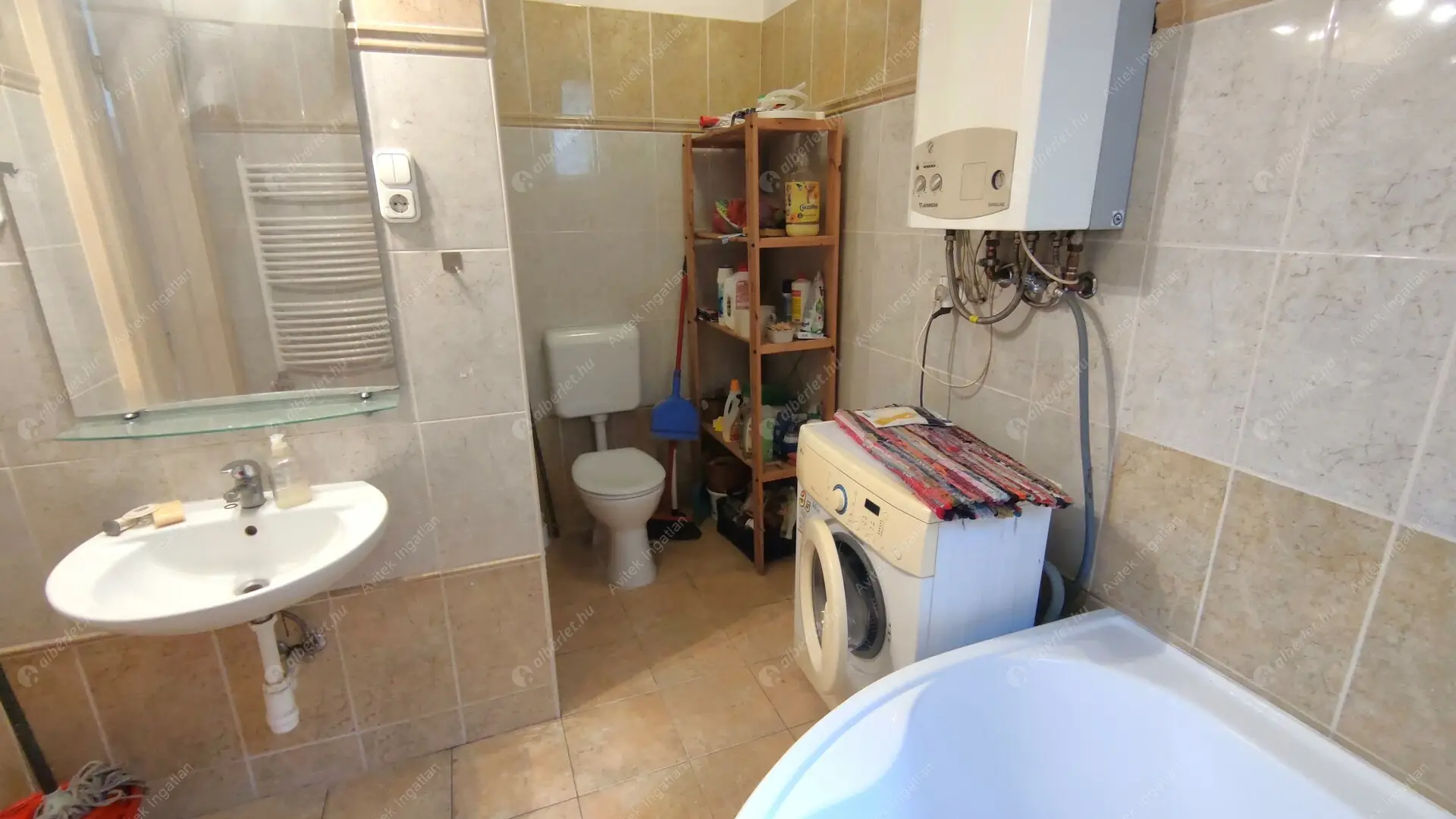 Kiadó albérlet 280000 Ft/hó áron: Budapest, II. kerület  Szász Károly utca. Mérete: 64 nm, 2 szobás | Alberlet.hu - 6511933