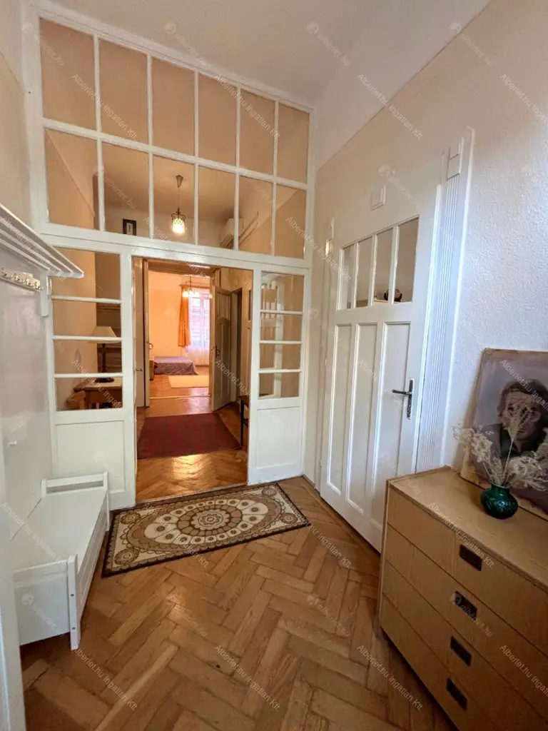 Kiadó albérlet 350000 Ft/hó áron: Budapest, II. kerület  Szász Károly utca. Mérete: 84 nm, 2 szobás | Alberlet.hu - 6693155