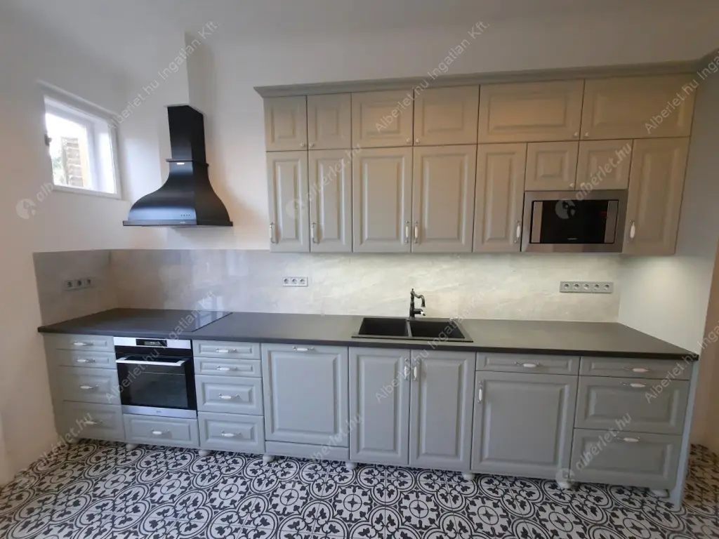 Kiadó albérlet 1200000 Ft/hó áron: Budapest, II. kerület  Szemlőhegy utca. Mérete: 164 nm, 4 szobás | Alberlet.hu - 6518902